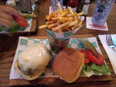 Hibernia Bar & Grill