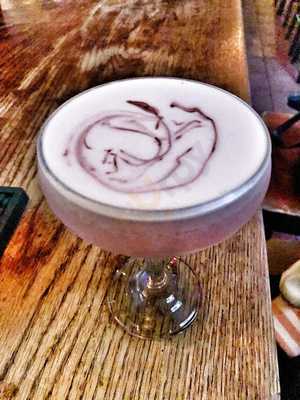 Hibernia Bar & Grill