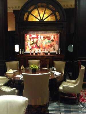 Lobby Bar At The Algonquin Hotel