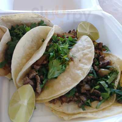 Tom's Number 5 Chiliburgers