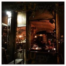 In Vino Restaurant And Wine Bar