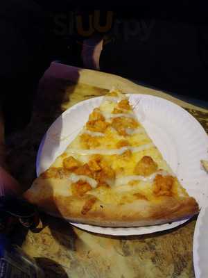 Bakery La Brioche Cafe