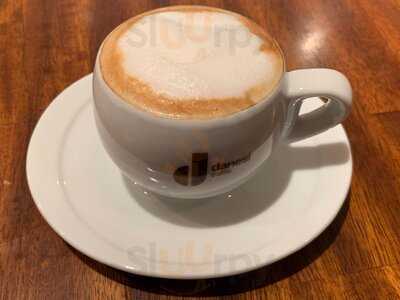 Ceci Cela Patisserie