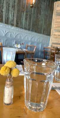 564 Grand Restaurant