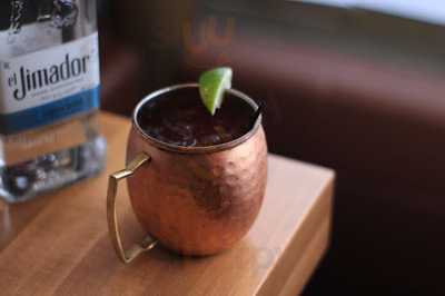 Maderos Latin Grill & Bar