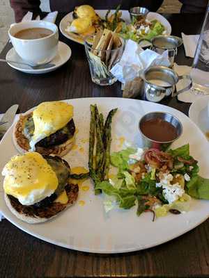 Loa Live On Air Restaurant