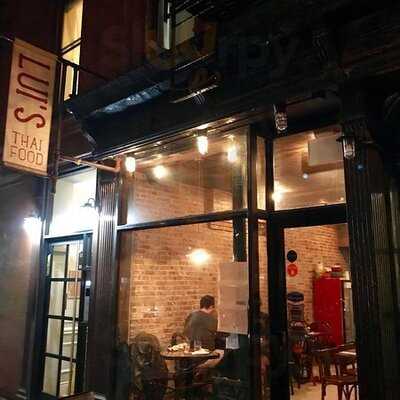 Lui's Thai Food