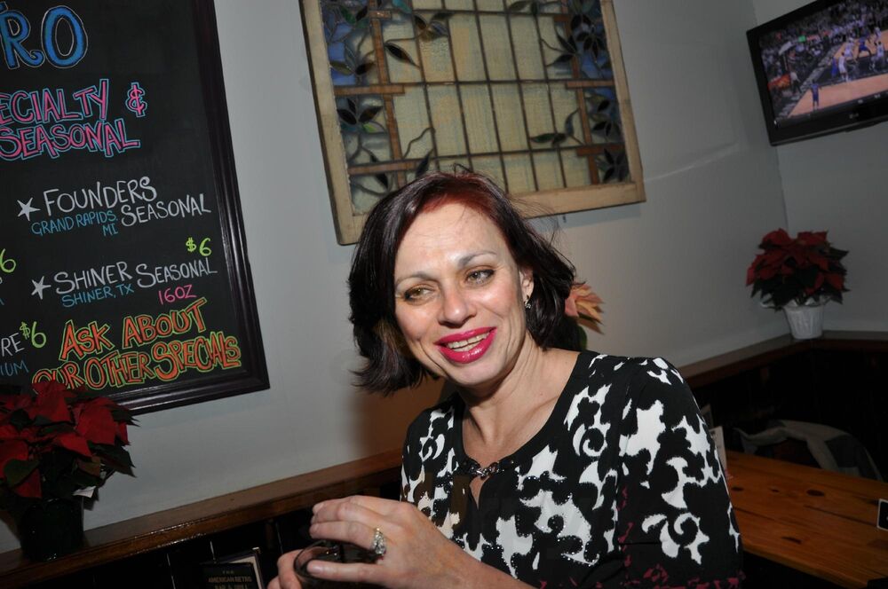 American Retro Bar And Grill