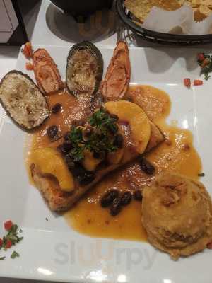 Clarks Mexican American Dining