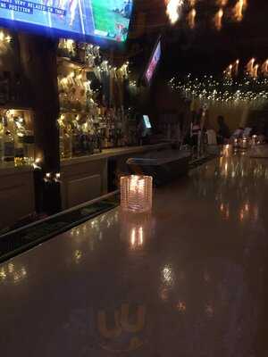 Canyon Road Bar & Grill