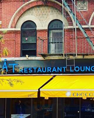 Chocolat Restaurant & Bar