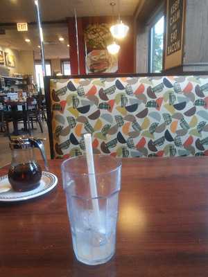 A & T Pancake House And Grill