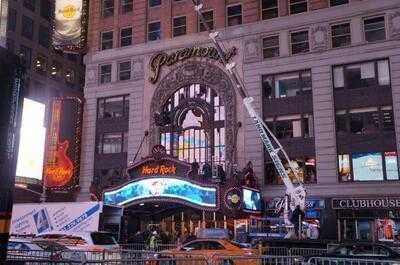 Paramount Cafe