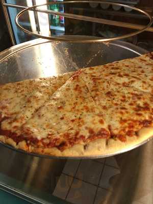 Coluta's Pizza