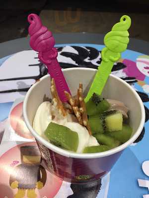 Menchie's Frozen Yogurt