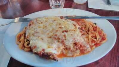 Rocky's Bar And Restaurant