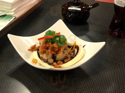 Kameya Ramen & Sushi