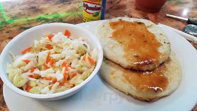 El Salsabor Restaurant