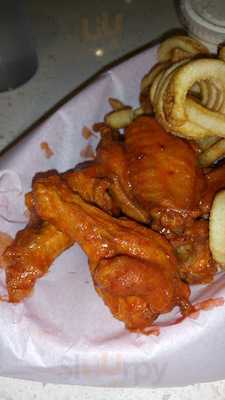 Hot Wings Cafe