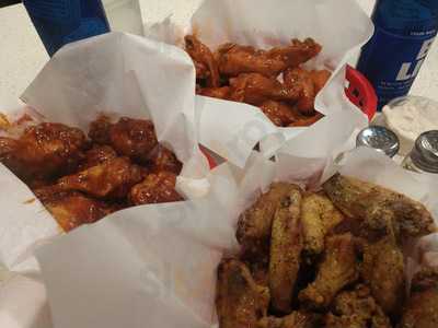 Hot Wings Cafe