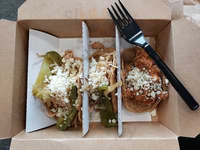 Big & Little's Restaurant Midway Airport