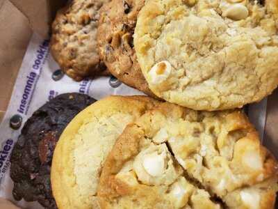 Insomnia Cookies