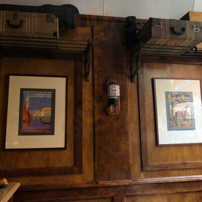 Orient-express Cocktail Bar