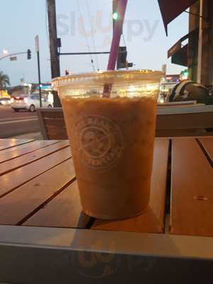 The Coffee Bean & Tea Leaf