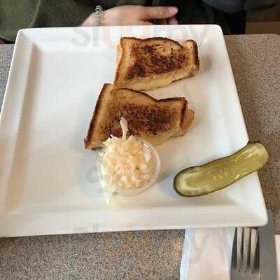 Three Guys Restaurant