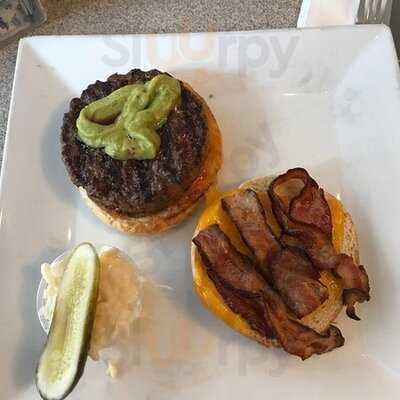 Three Guys Restaurant