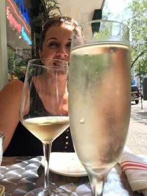 Serena's Wine Bar & Cafe