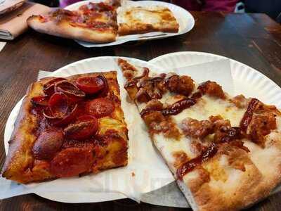 Made In New York Pizza