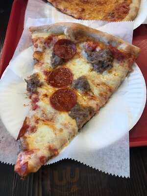 Made In New York Pizza