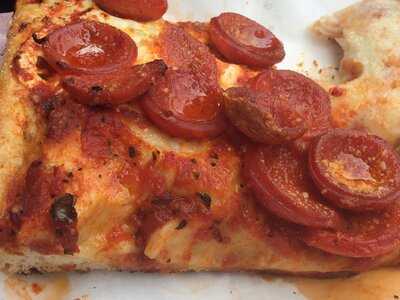 Made In New York Pizza