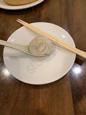 Kung Fu Little Steamed Buns Ramen