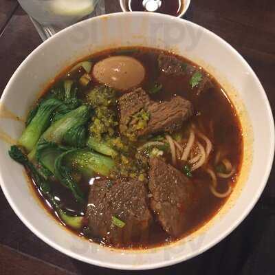 Kung Fu Little Steamed Buns Ramen