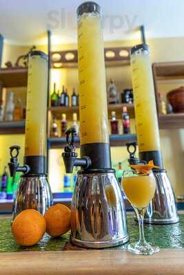 La Fonda (formerly Fonda Boricua)