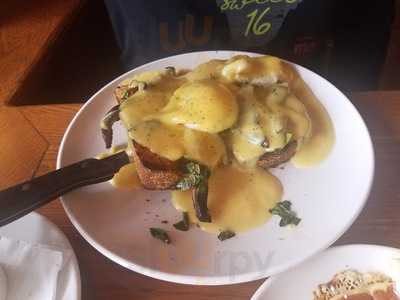 Gilhooleys Grand Saloon