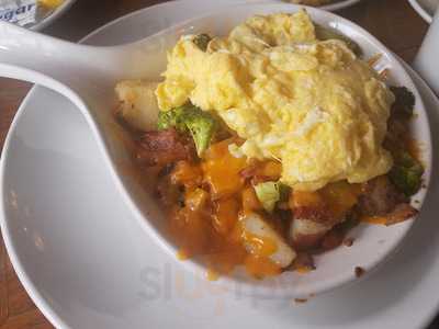 Gilhooleys Grand Saloon