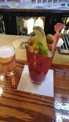 Gilhooleys Grand Saloon