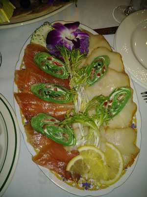 Kashtan Russian Deli And Restaurant