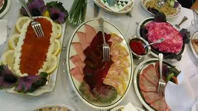 Kashtan Russian Deli And Restaurant