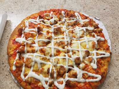 Skyway Pizza And Grill