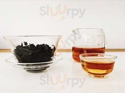 Floating Mountain Tea House + Gallery