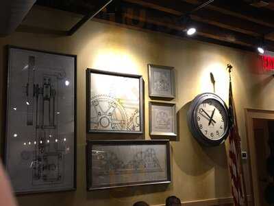 Brooks Brothers Red Fleece Cafe