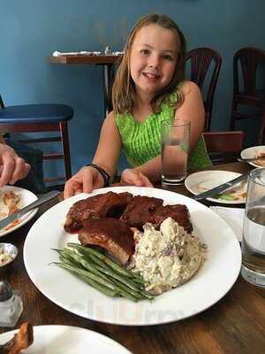 Angela's Montana Table