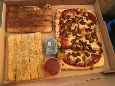 Pizza Hut Delivery & Wings