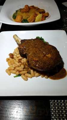 Madison Square Tavern