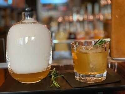 The Stinger Cocktail Bar & Kitchen