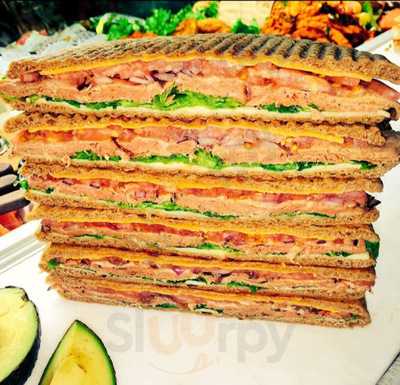 Thompson Smith Finest Deli